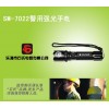 单警强光搜寻灯。巡逻勘察搜索手电筒,防水抗摔巡逻电筒
